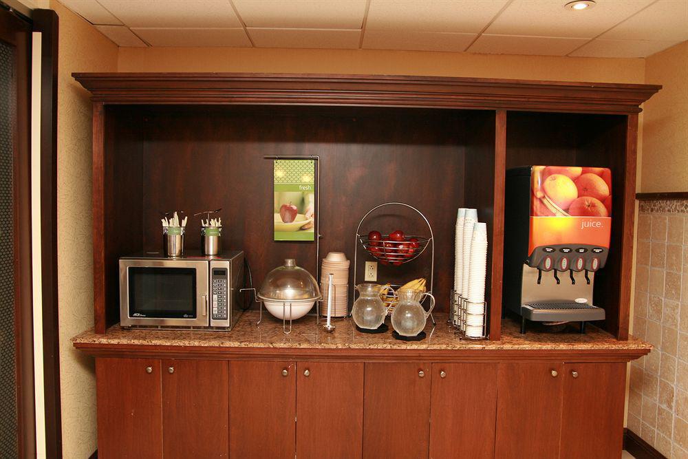 Hampton Inn & Suites Alexandria Old Town Area South Εξωτερικό φωτογραφία