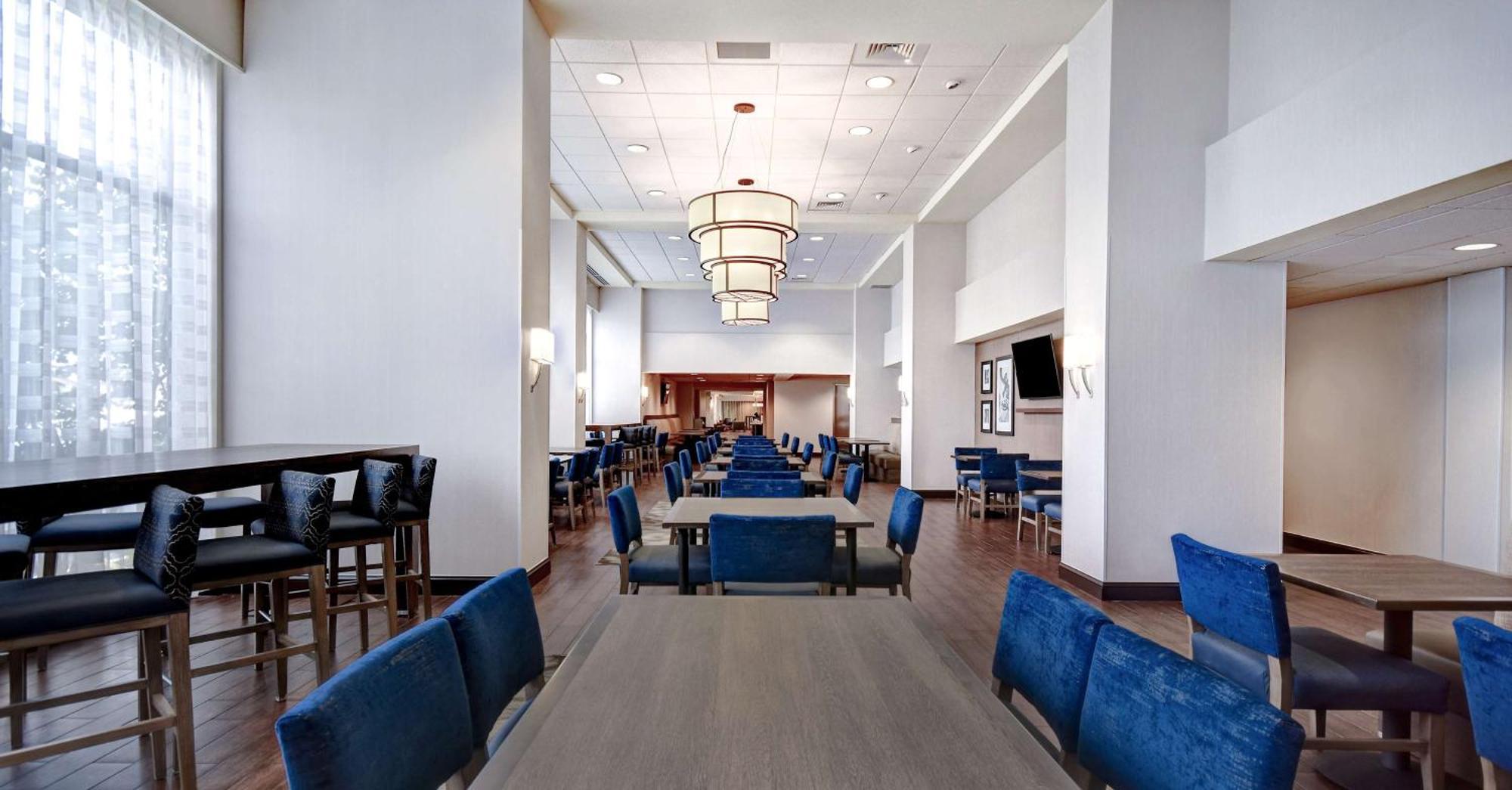 Hampton Inn & Suites Alexandria Old Town Area South Εξωτερικό φωτογραφία